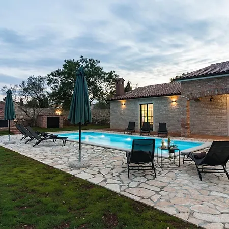Boris Villa